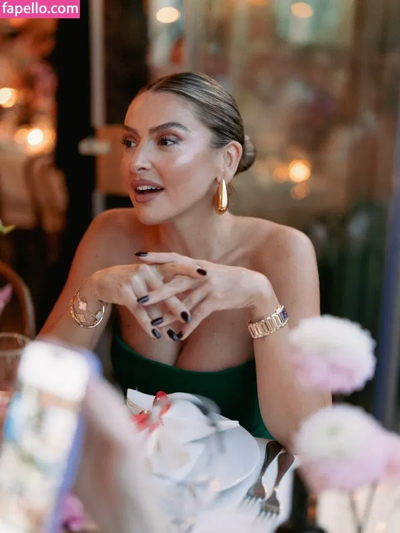 Hadise Onlyfans Photo Gallery 