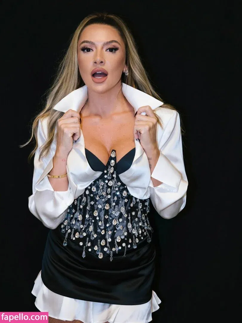 Hadise Onlyfans Photo Gallery 