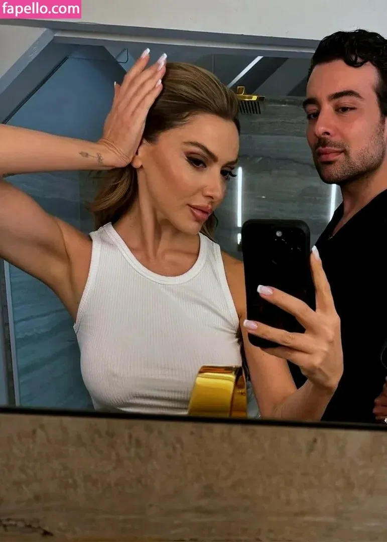 Hadise Onlyfans Photo Gallery 