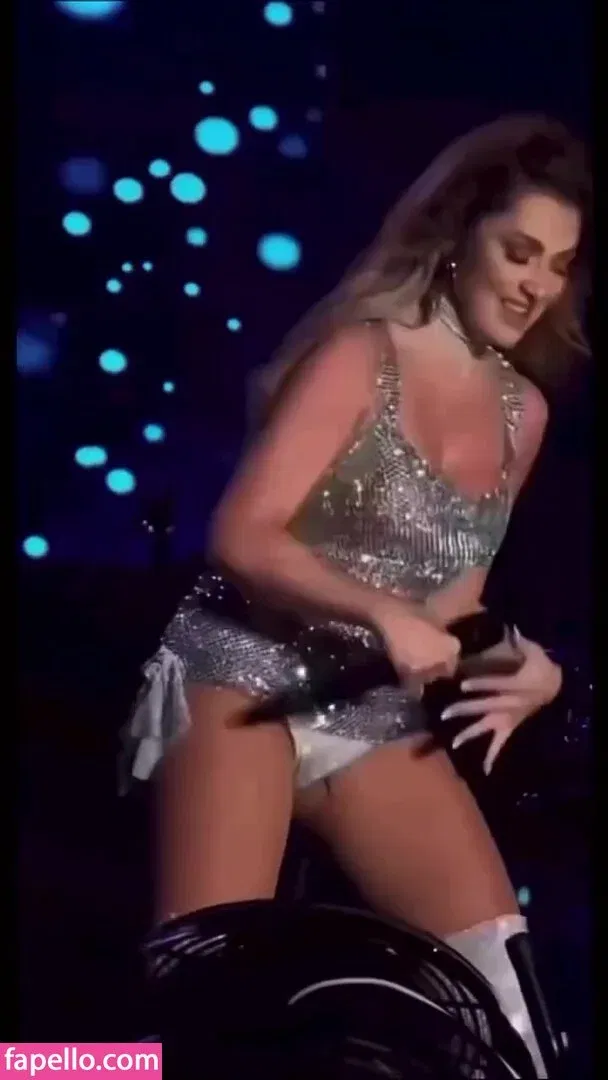 Hadise Onlyfans Photo Gallery 