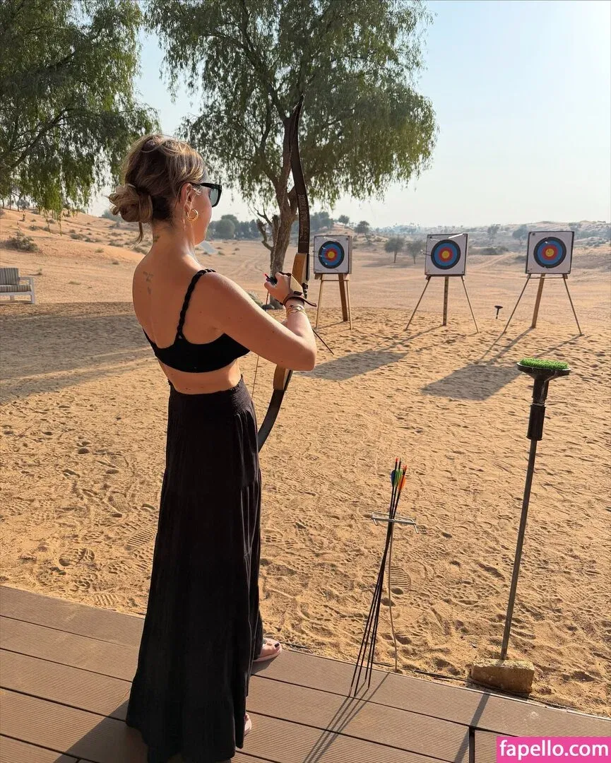 Hadise Onlyfans Photo Gallery 