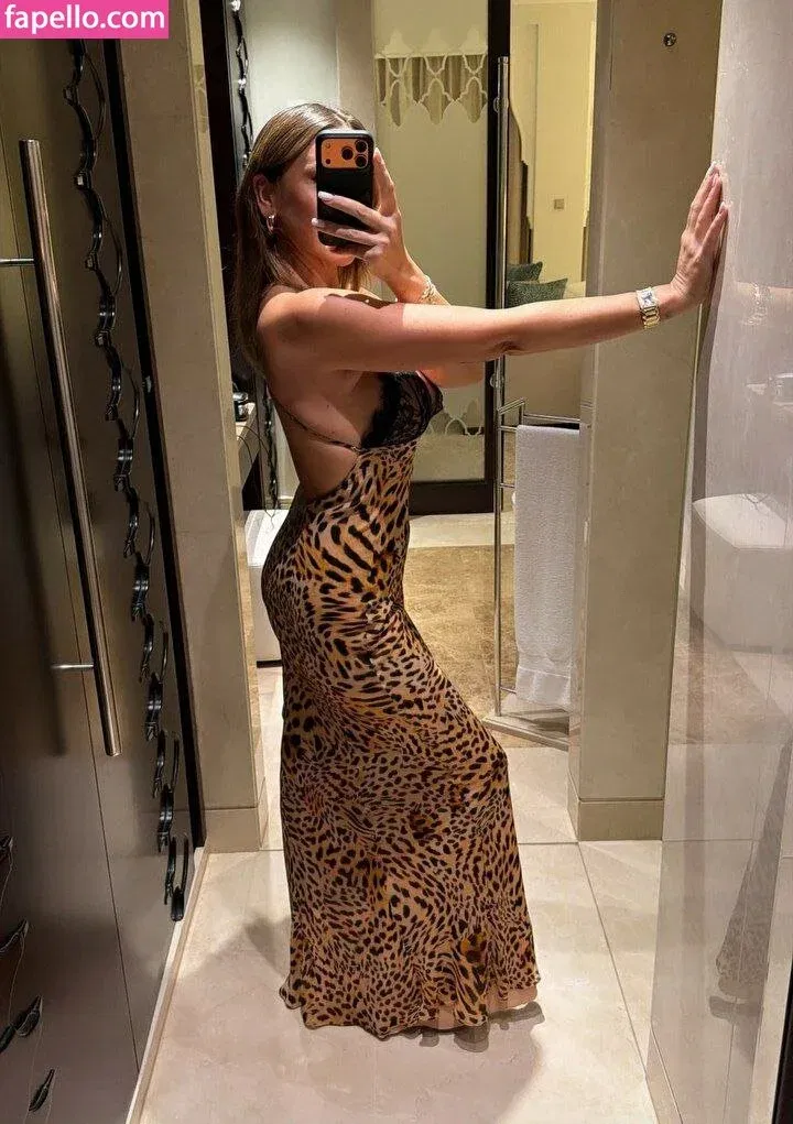 Hadise Onlyfans Photo Gallery 