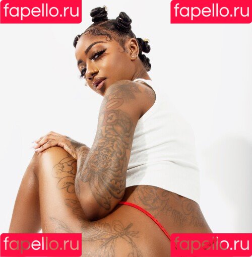 Zaria Linton Onlyfans Photo Gallery 