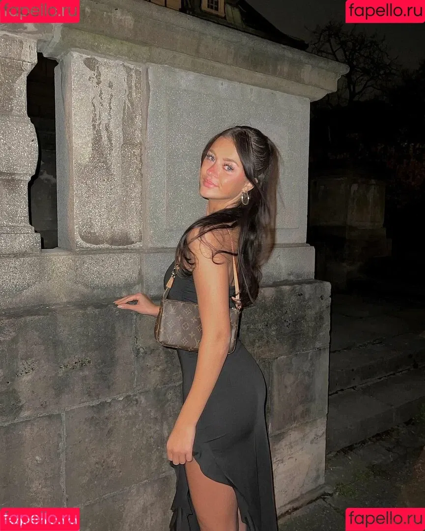 Sydney Ramolla Onlyfans Photo Gallery 