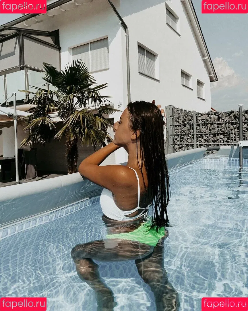 Sydney Ramolla Onlyfans Photo Gallery 