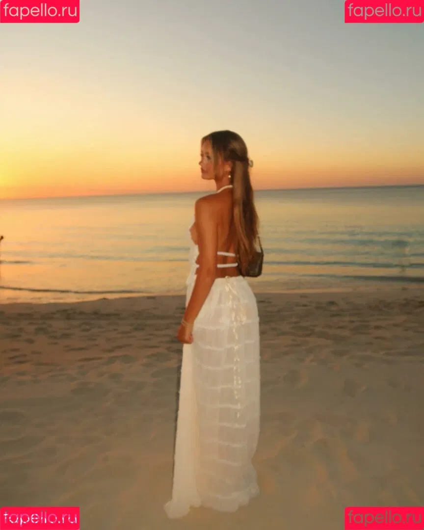 Sydney Ramolla Onlyfans Photo Gallery 