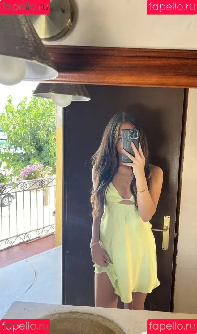 Sydney Ramolla Onlyfans Photo Gallery 