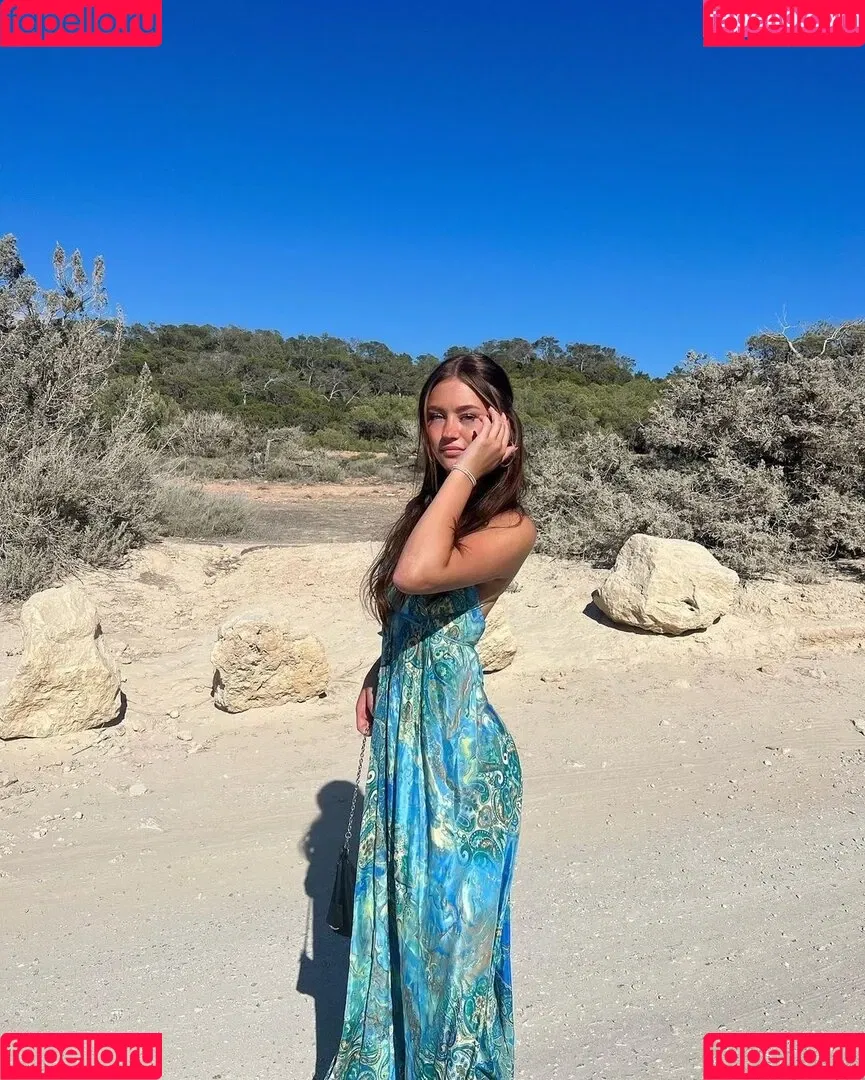 Sydney Ramolla Onlyfans Photo Gallery 