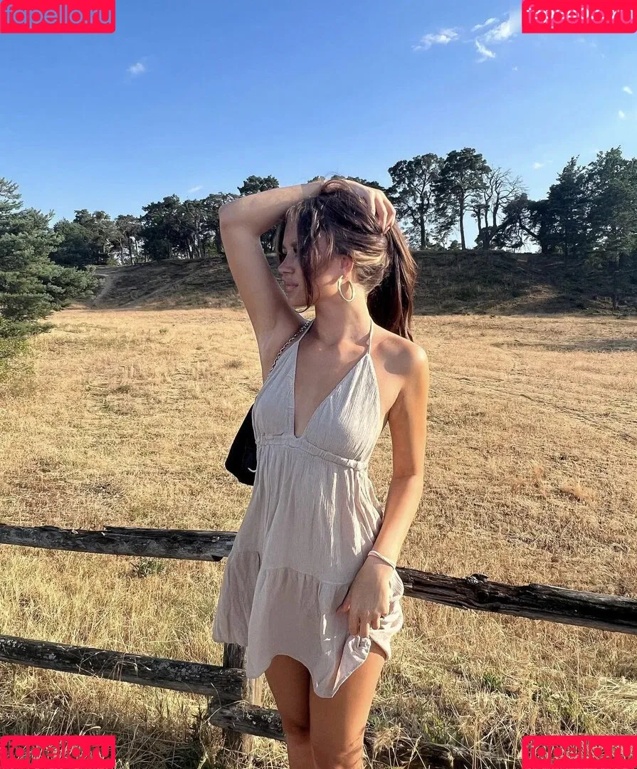 Sydney Ramolla Onlyfans Photo Gallery 