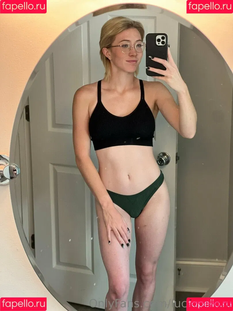 reddawn01 Onlyfans Photo Gallery 