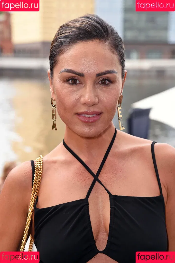 Nazan Eckes Onlyfans Photo Gallery 