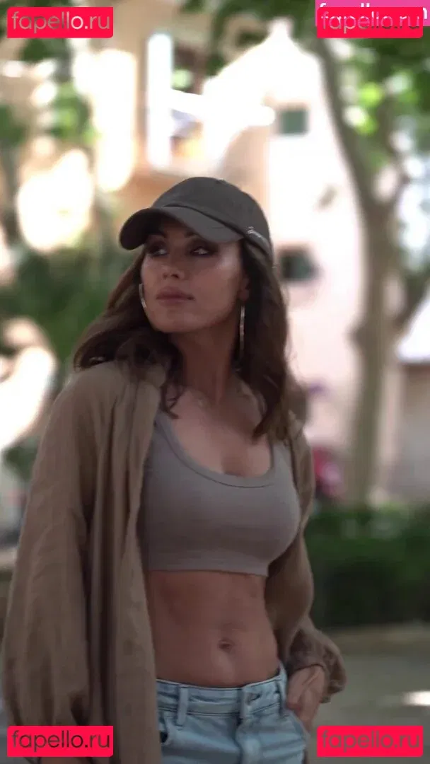 Nazan Eckes Onlyfans Photo Gallery 