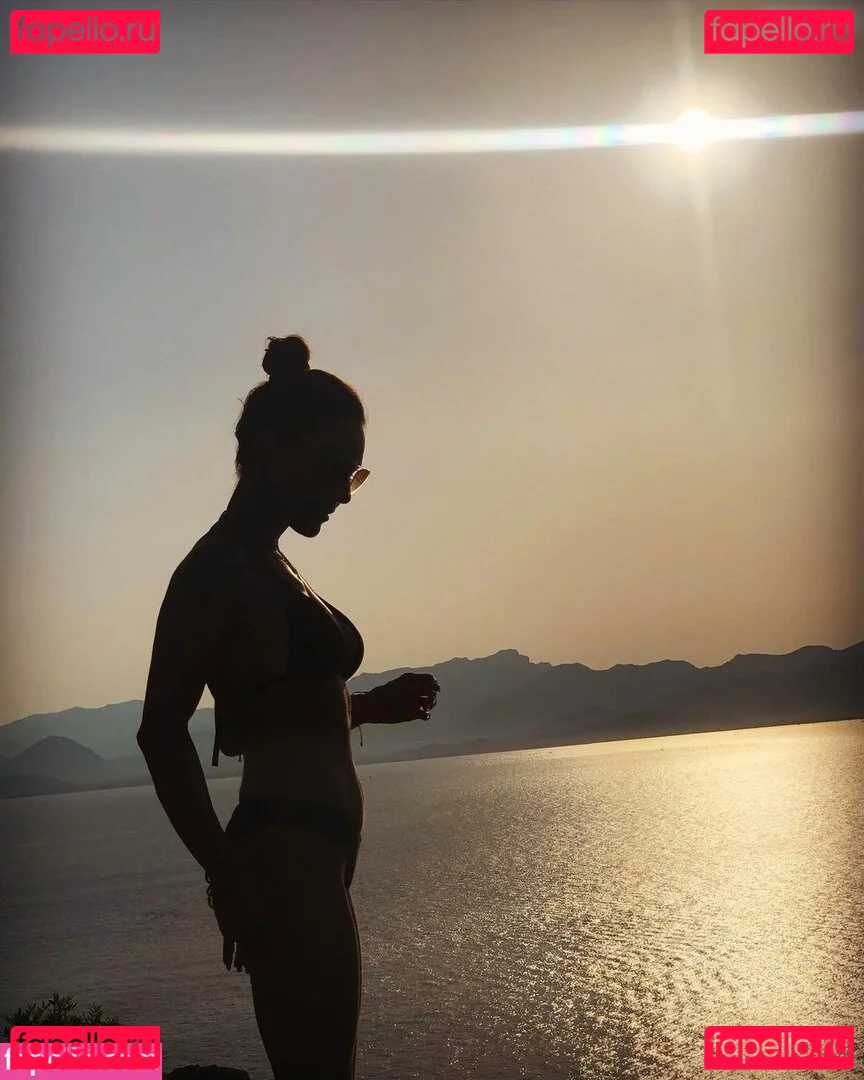 Nazan Eckes Onlyfans Photo Gallery 