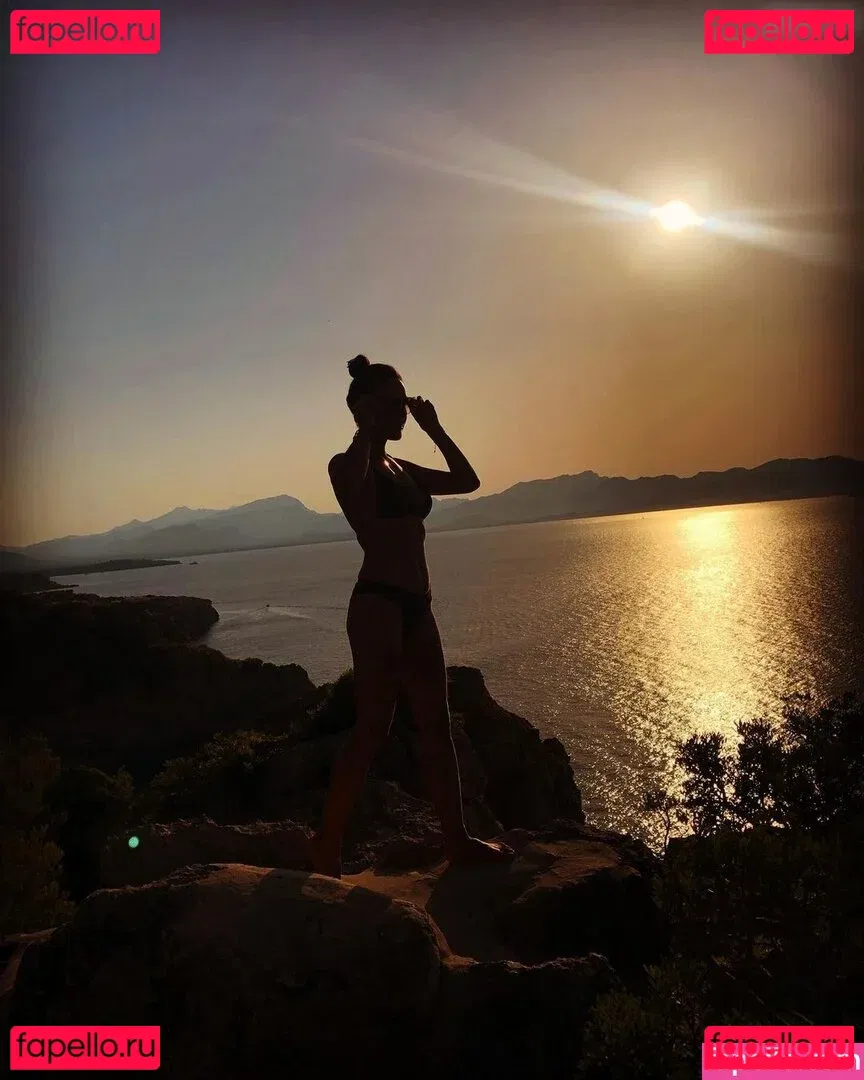 Nazan Eckes Onlyfans Photo Gallery 