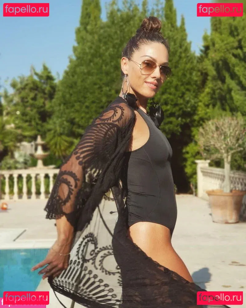 Nazan Eckes Onlyfans Photo Gallery 