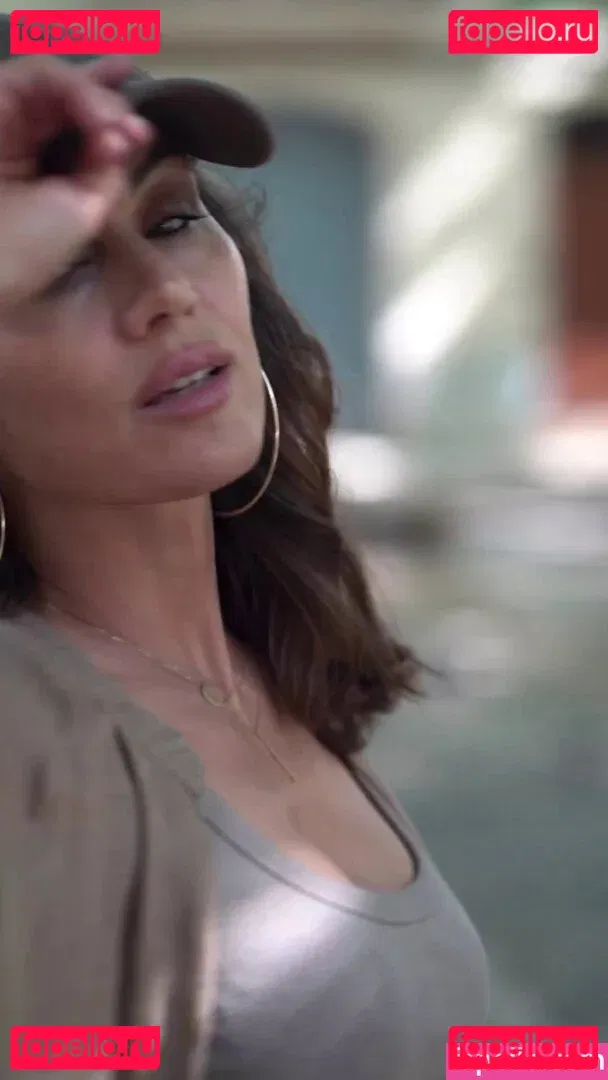 Nazan Eckes Onlyfans Photo Gallery 