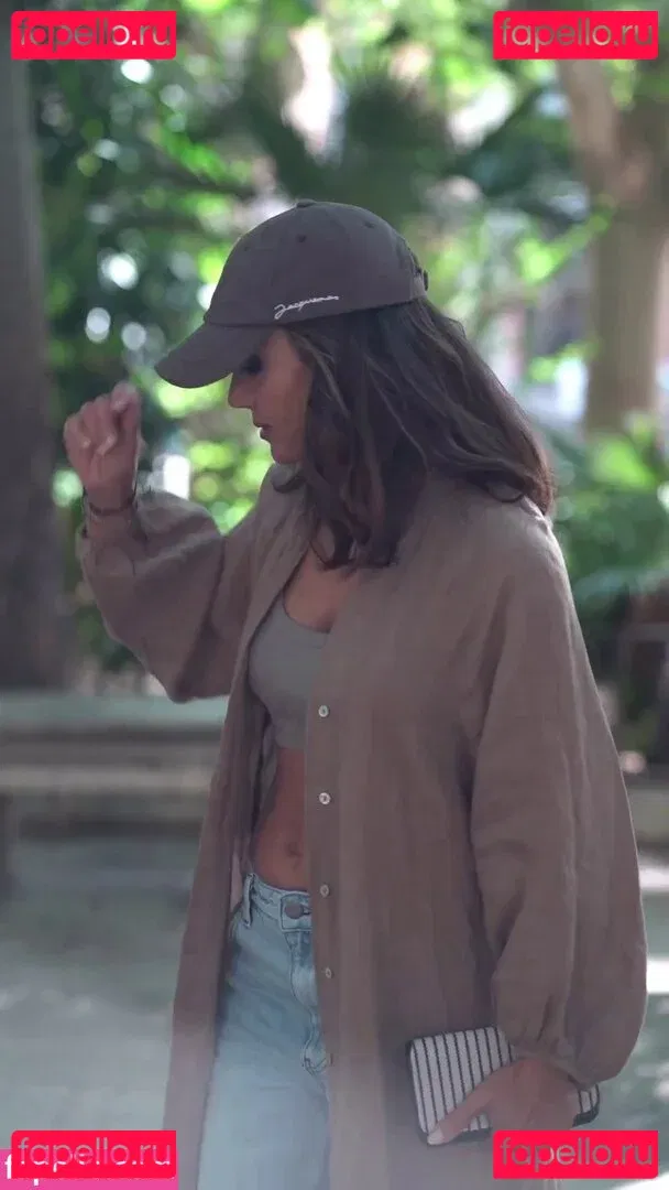 Nazan Eckes Onlyfans Photo Gallery 