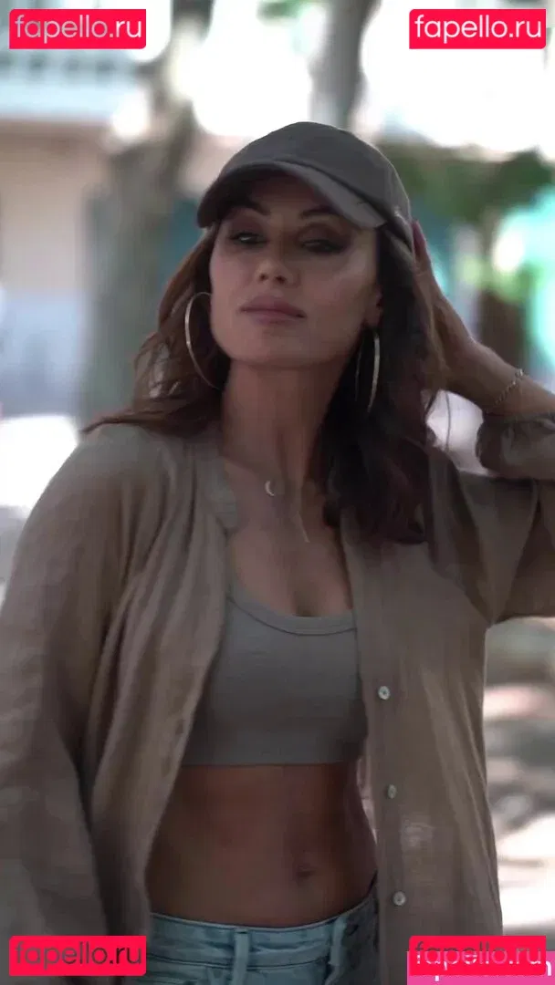 Nazan Eckes Onlyfans Photo Gallery 