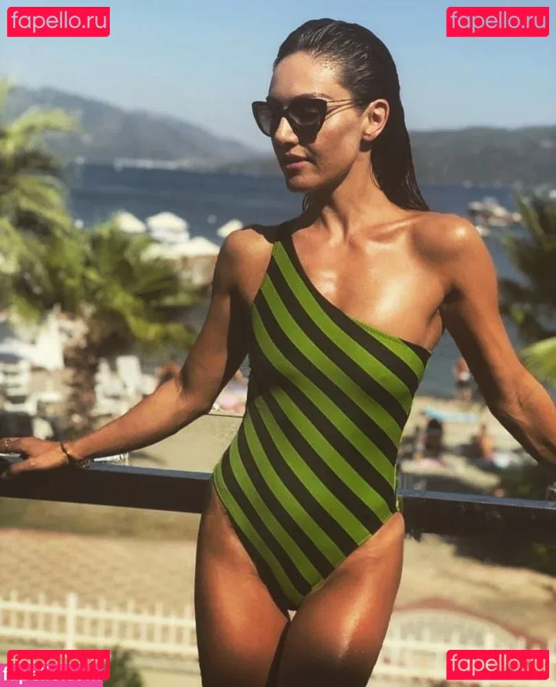 Nazan Eckes Onlyfans Photo Gallery 