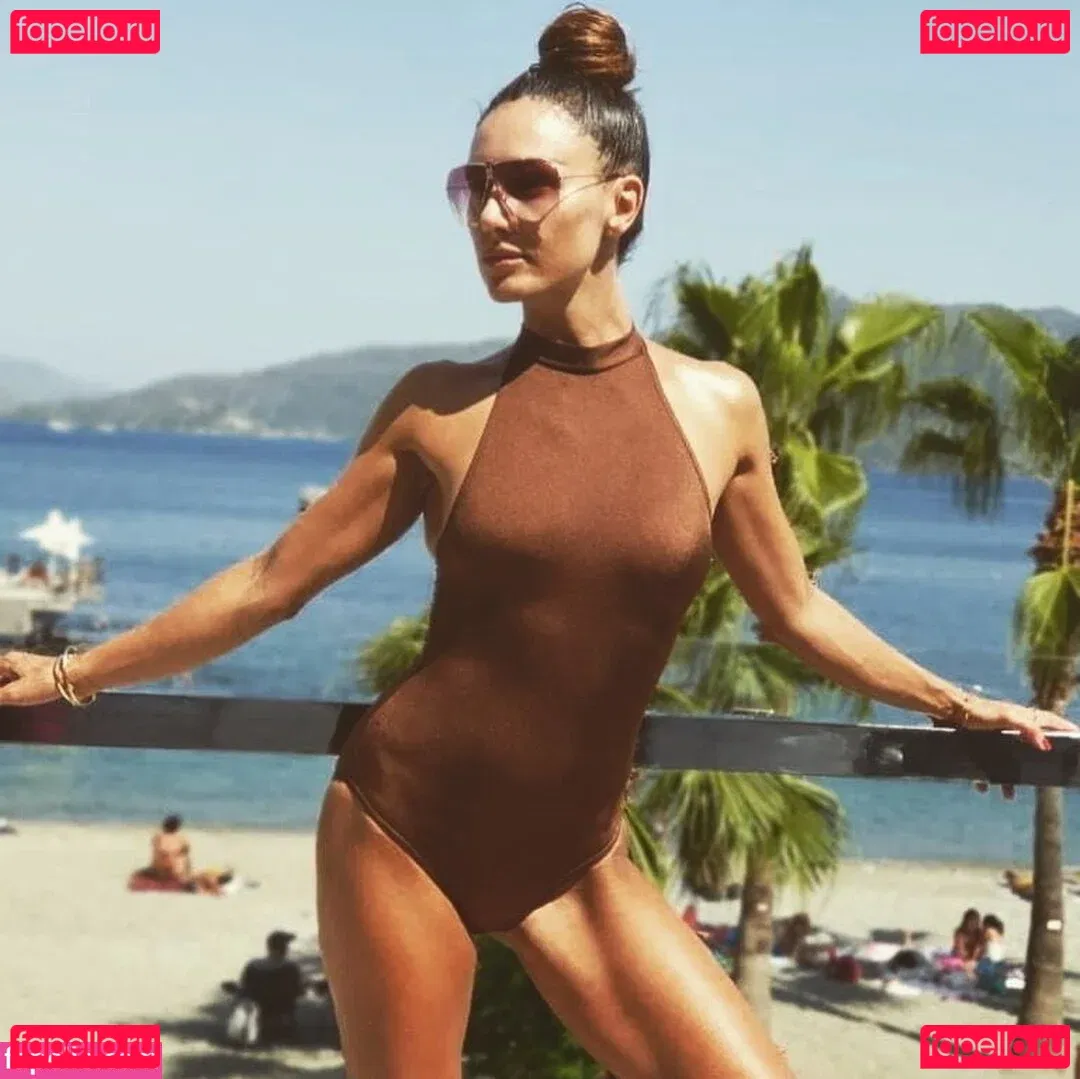 Nazan Eckes Onlyfans Photo Gallery 