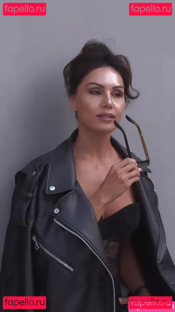 Nazan Eckes Onlyfans Photo Gallery 