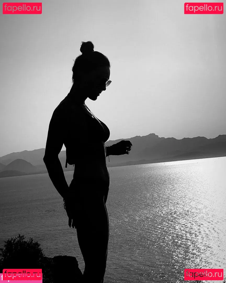 Nazan Eckes Onlyfans Photo Gallery 