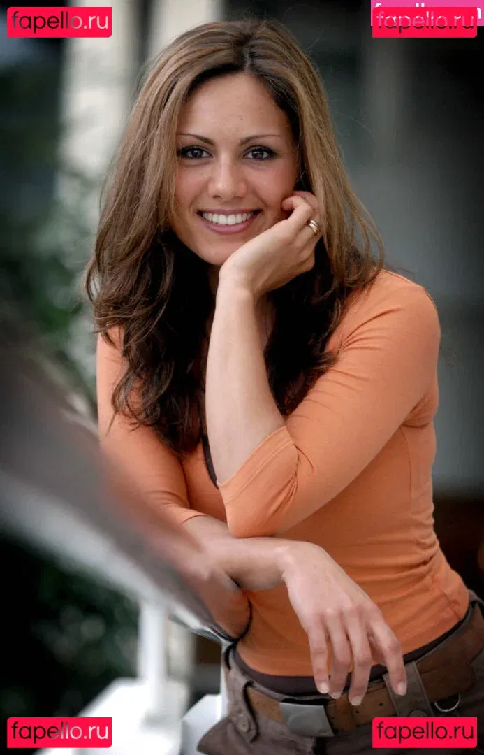 Nazan Eckes Onlyfans Photo Gallery 