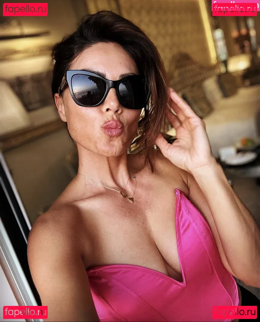 Nazan Eckes Onlyfans Photo Gallery 