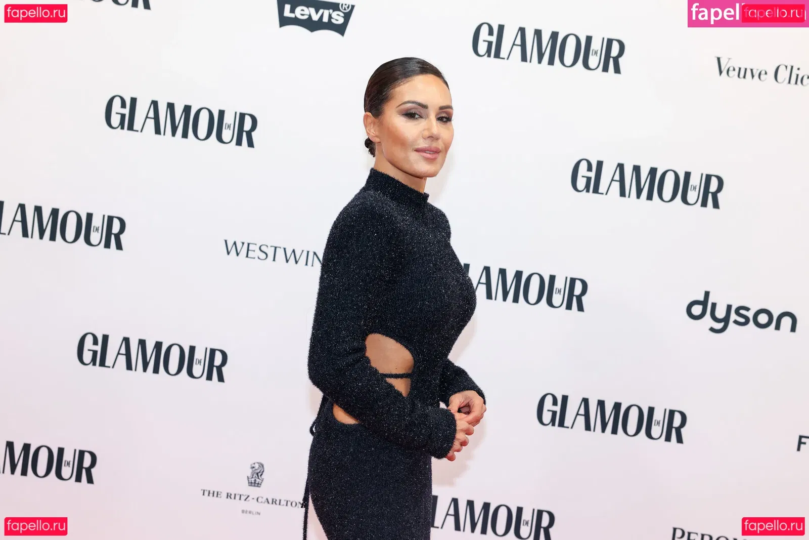 Nazan Eckes Onlyfans Photo Gallery 