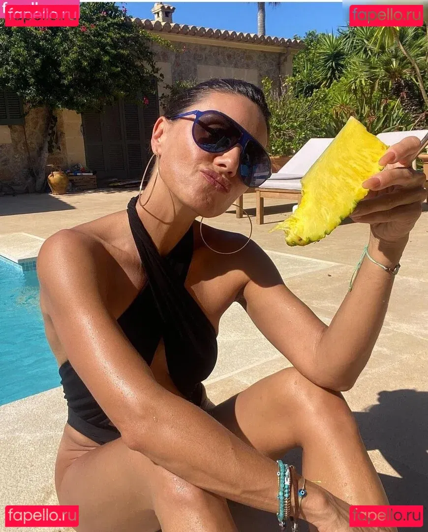 Nazan Eckes Onlyfans Photo Gallery 