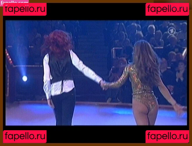 Nazan Eckes Onlyfans Photo Gallery 