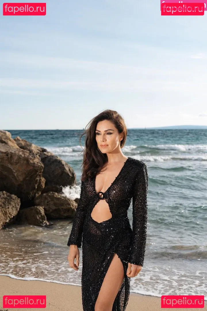 Nazan Eckes Onlyfans Photo Gallery 