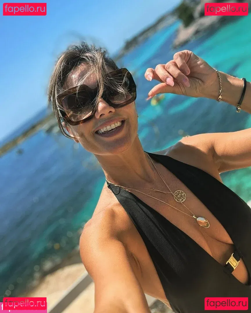 Nazan Eckes Onlyfans Photo Gallery 