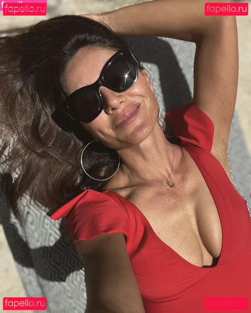 Nazan Eckes Onlyfans Photo Gallery 