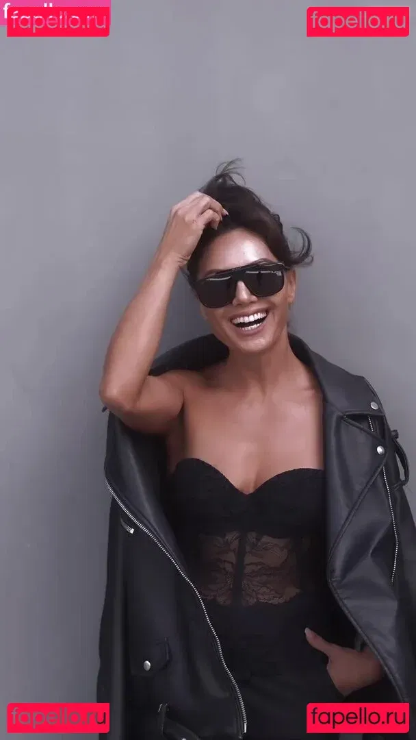 Nazan Eckes Onlyfans Photo Gallery 