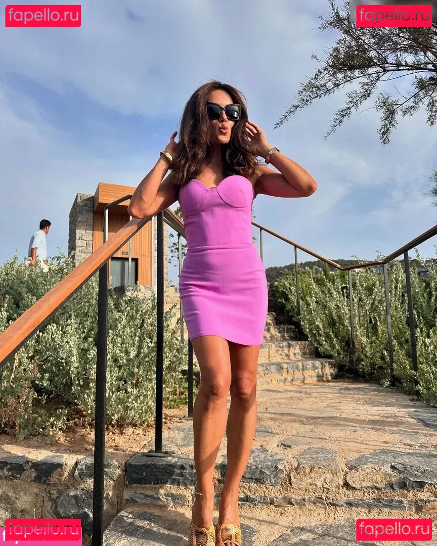 Nazan Eckes Onlyfans Photo Gallery 