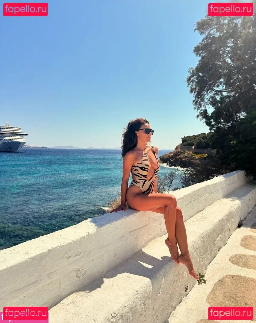 Nazan Eckes Onlyfans Photo Gallery 