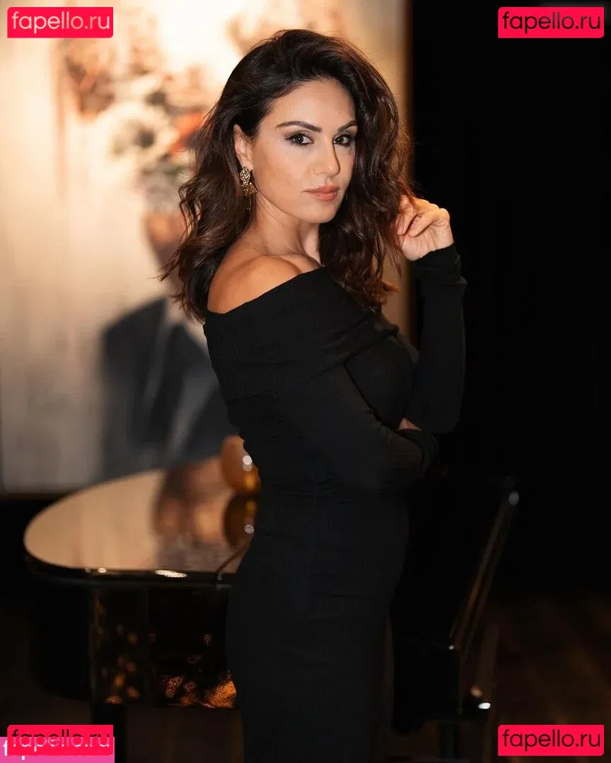 Nazan Eckes Onlyfans Photo Gallery 