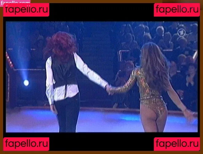 Nazan Eckes Onlyfans Photo Gallery 