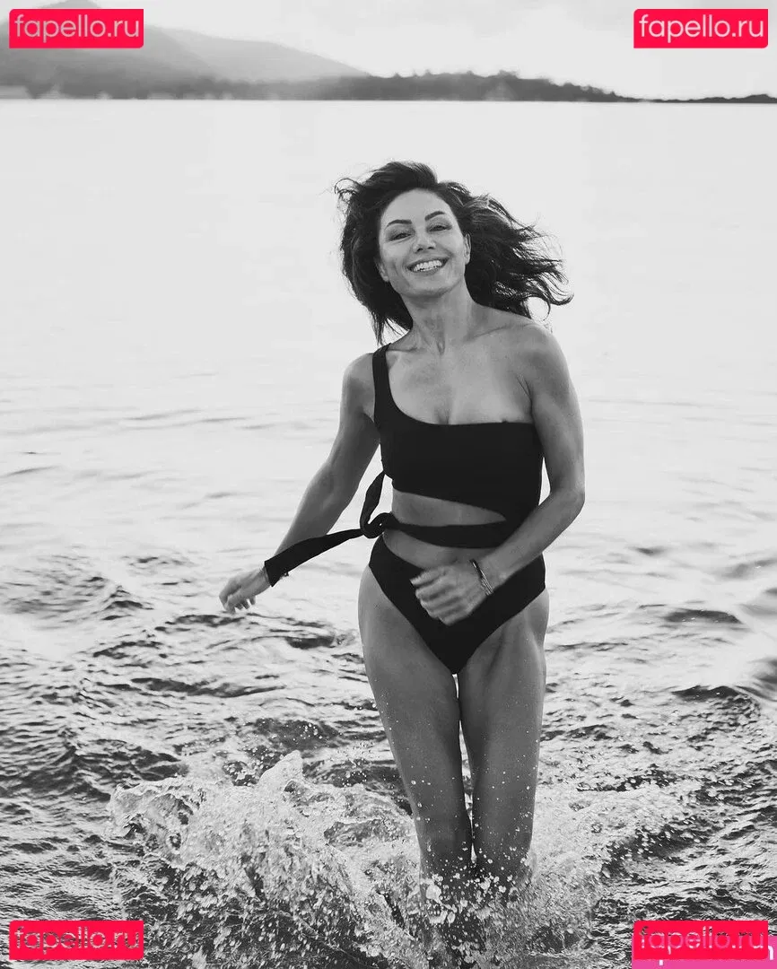 Nazan Eckes Onlyfans Photo Gallery 