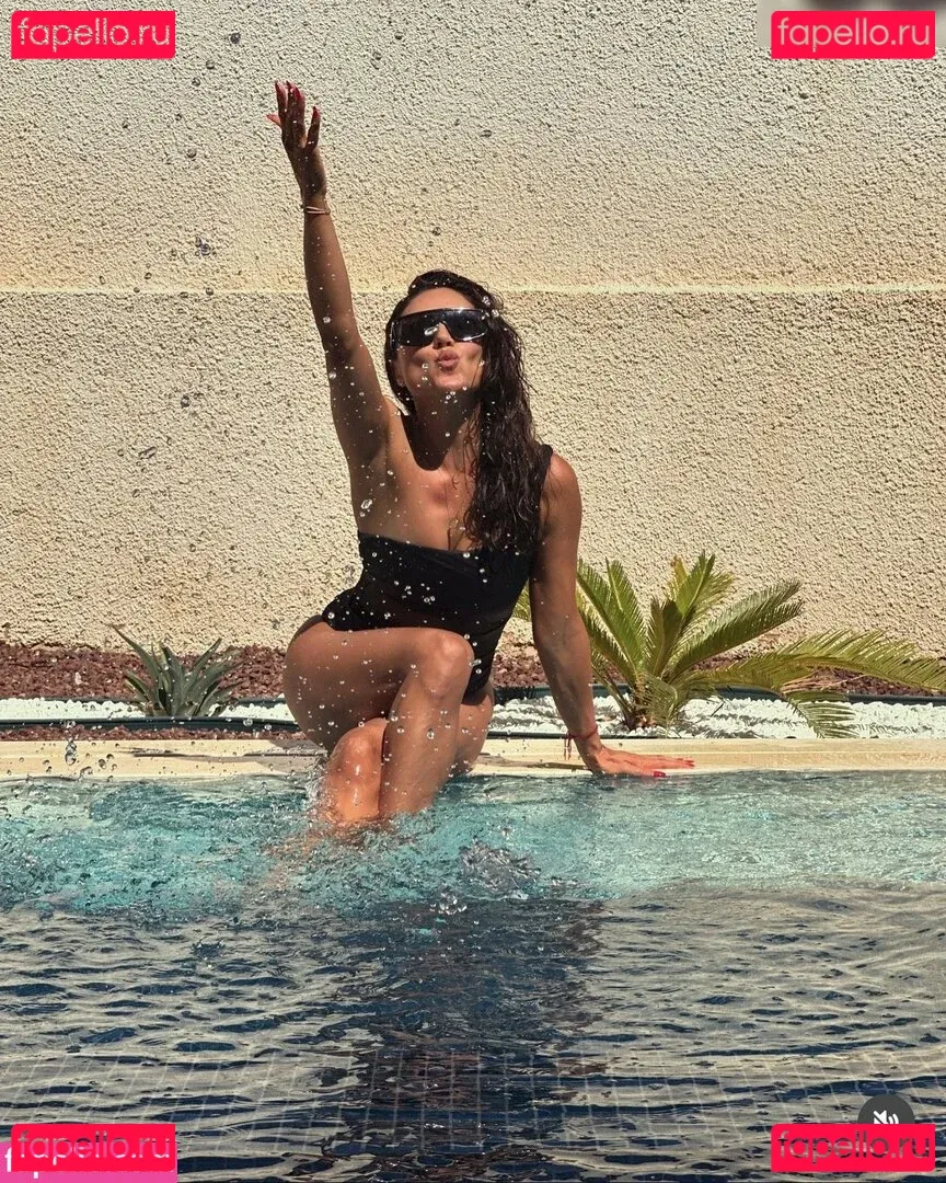 Nazan Eckes Onlyfans Photo Gallery 