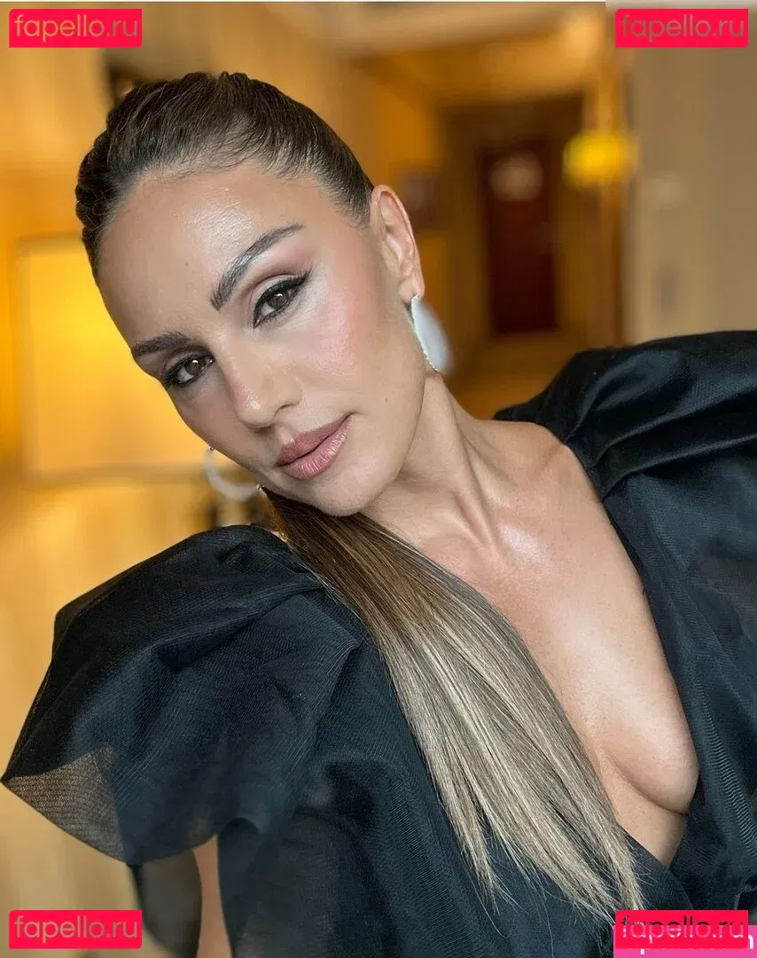 Nazan Eckes Onlyfans Photo Gallery 