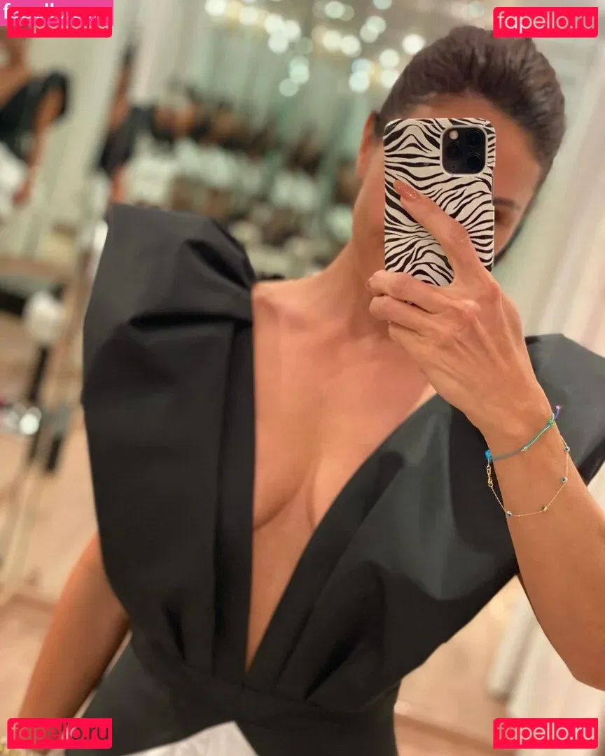 Nazan Eckes Onlyfans Photo Gallery 