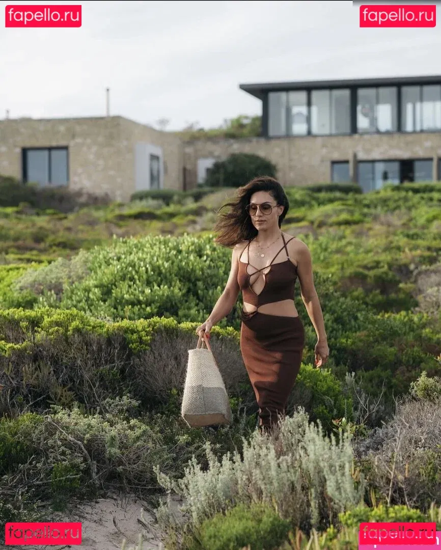 Nazan Eckes Onlyfans Photo Gallery 