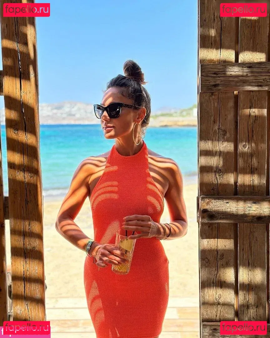 Nazan Eckes Onlyfans Photo Gallery 