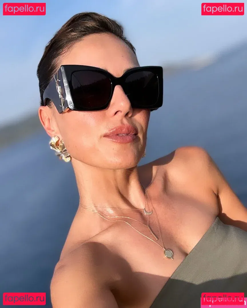 Nazan Eckes Onlyfans Photo Gallery 