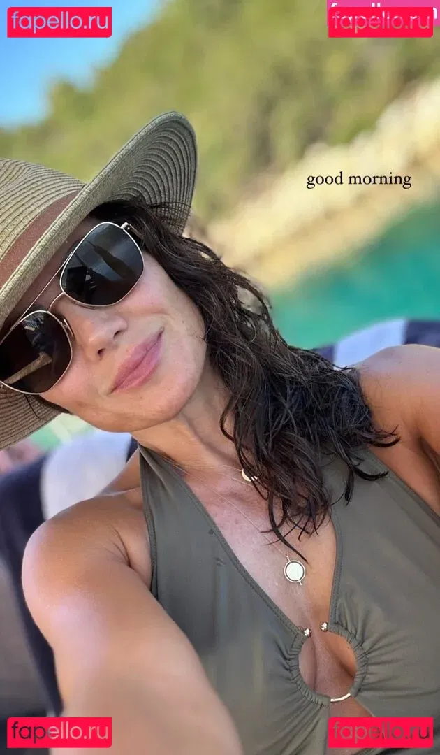 Nazan Eckes Onlyfans Photo Gallery 