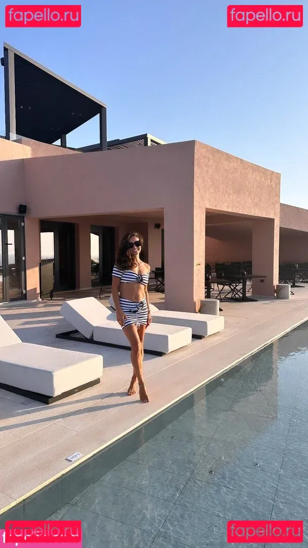 Nazan Eckes Onlyfans Photo Gallery 