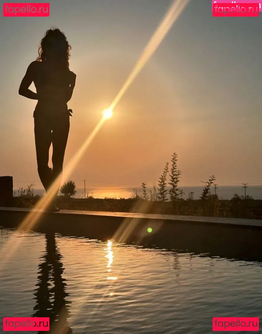 Nazan Eckes Onlyfans Photo Gallery 