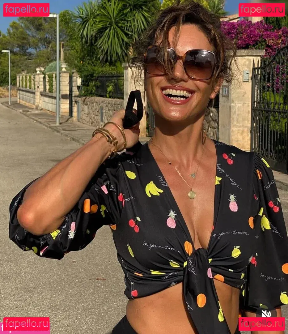 Nazan Eckes Onlyfans Photo Gallery 